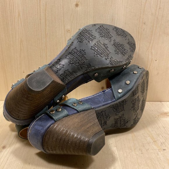 John Fluevog Women’s Size 8 Teal Sandals, Buckle S - Picture 9 of 10